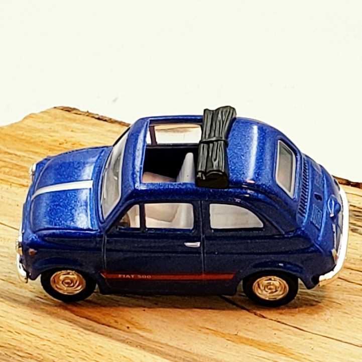 Fiat 500, Spritzgussauto 1:48 - Fabelhaft